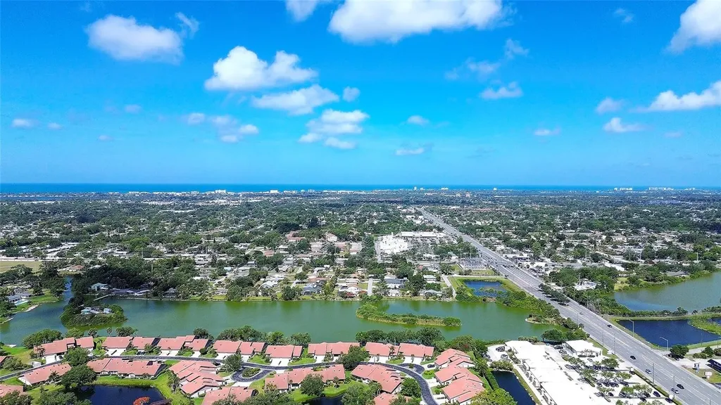 4034 Wilshire Circle E Sarasota FL 34238