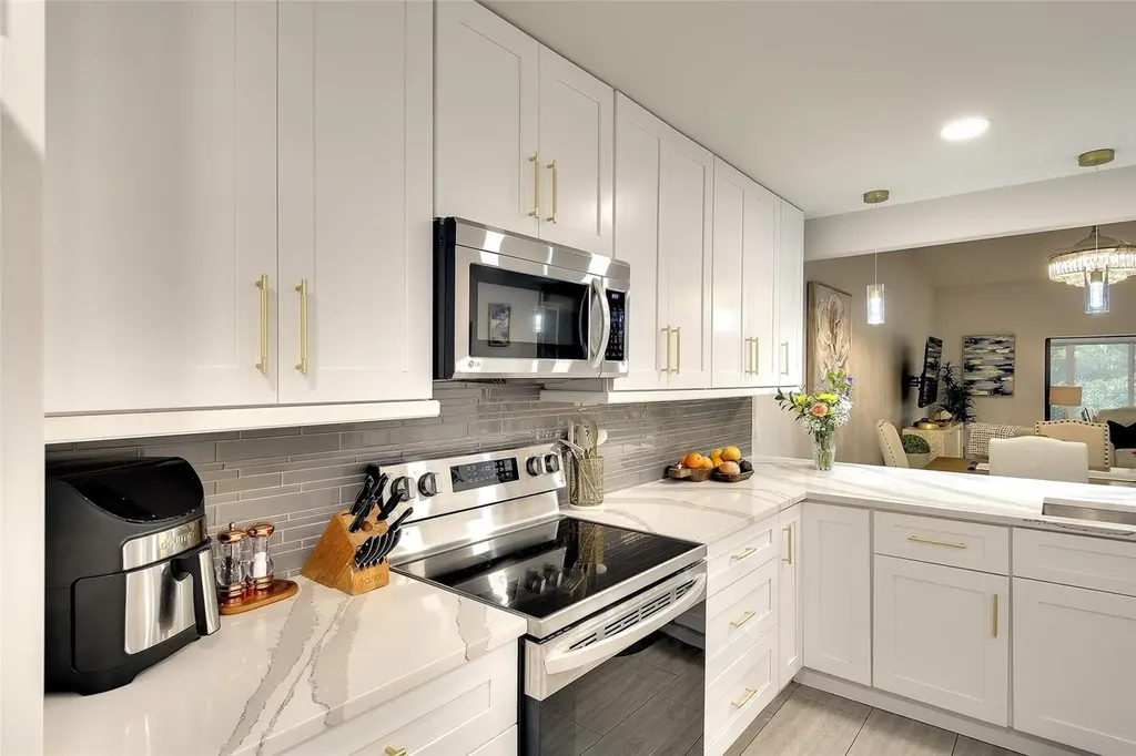 4034 Wilshire Circle E Sarasota FL 34238