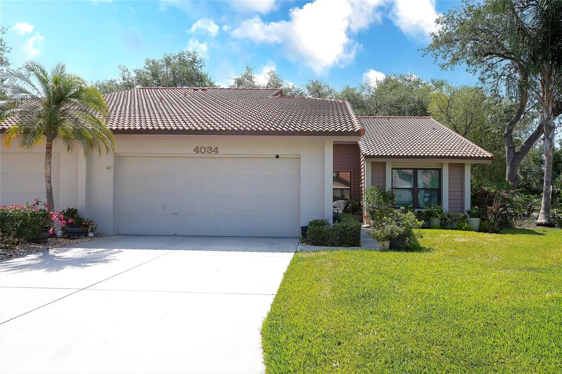 4034 Wilshire Circle E Sarasota FL 34238