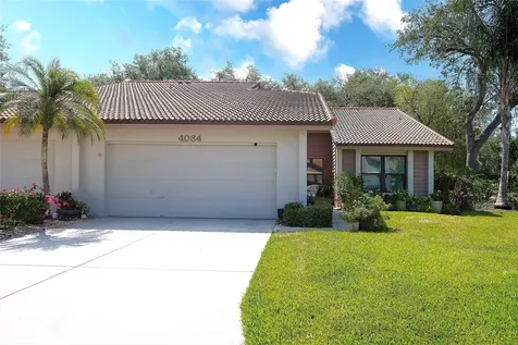 4034 Wilshire Circle E Sarasota FL 34238