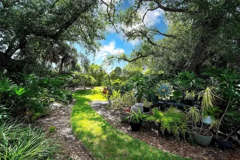 4034 Wilshire Circle E Sarasota FL 34238