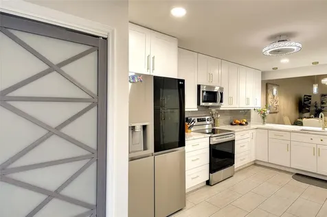 4034 Wilshire Circle E Sarasota FL 34238