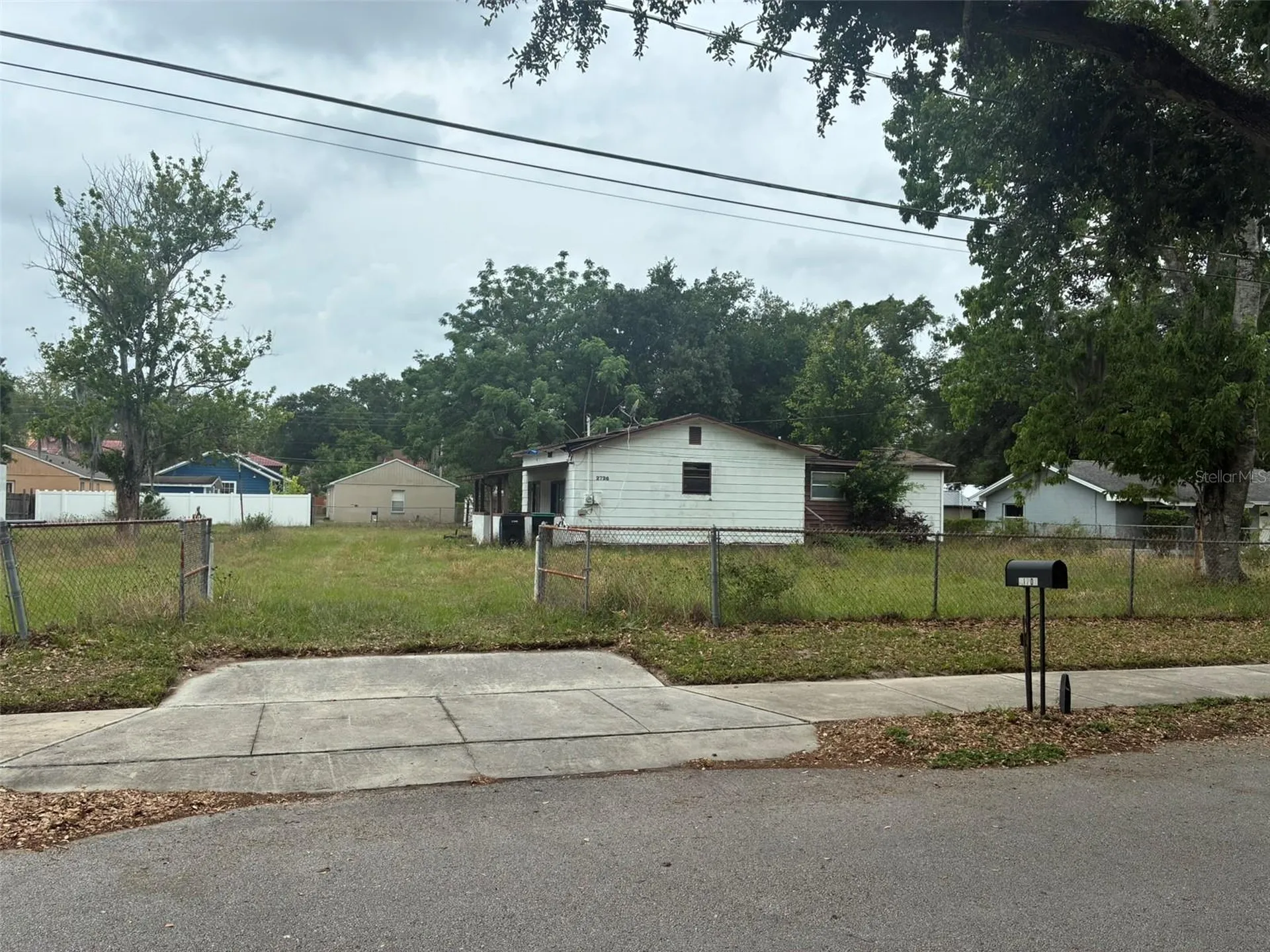 2726 S Brown Avenue Orlando FL 32806