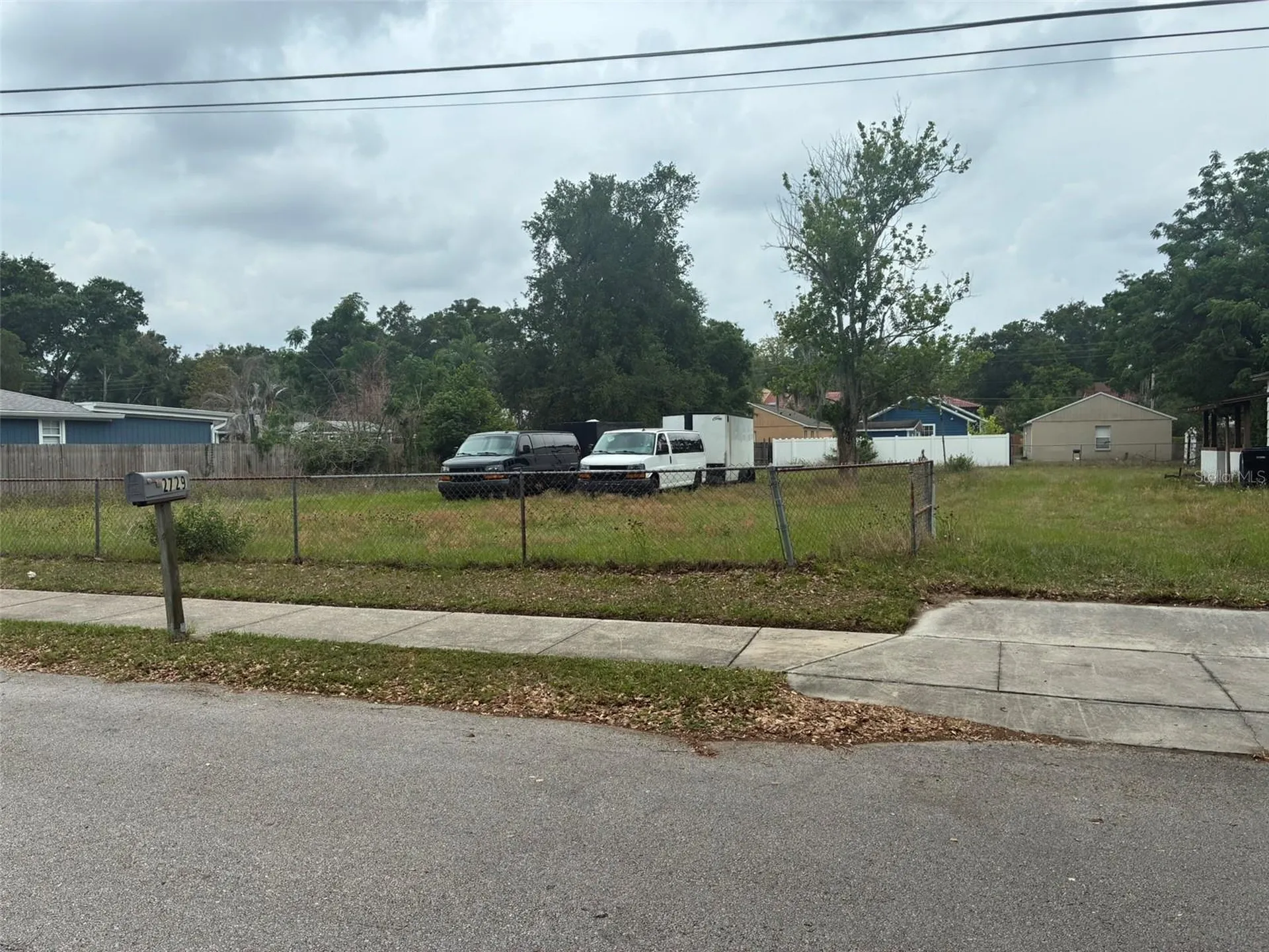 2726 S Brown Avenue Orlando FL 32806