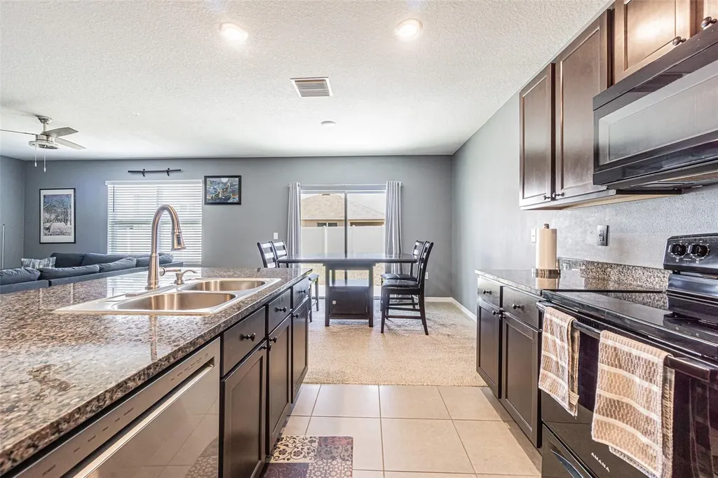 10212 Golden Light Court Riverview FL 33578