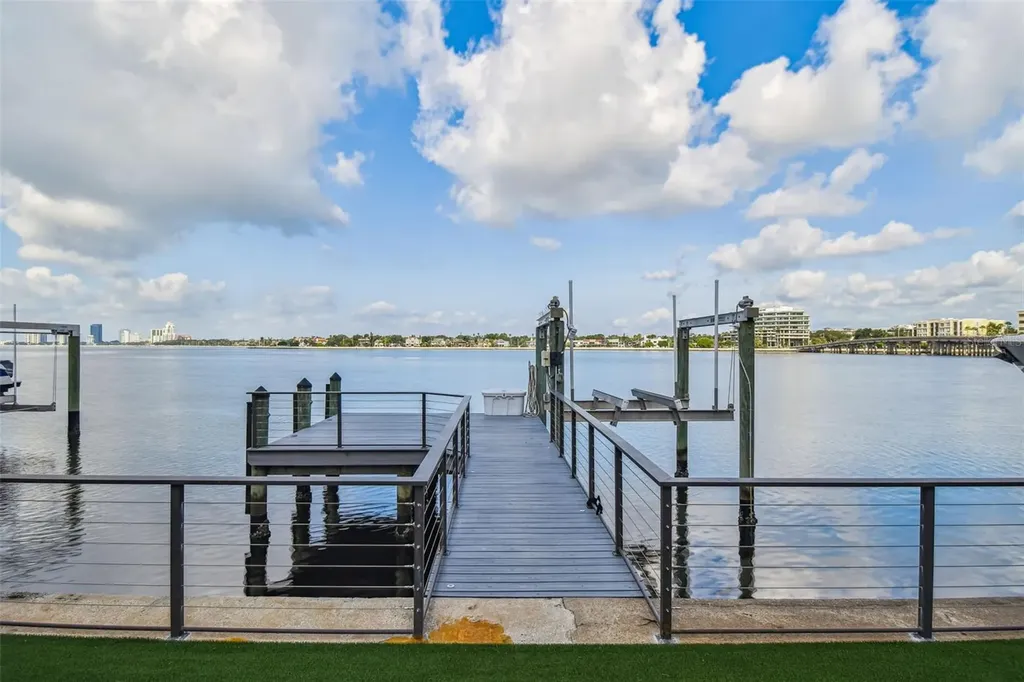 24 Adalia Avenue Tampa FL 33606