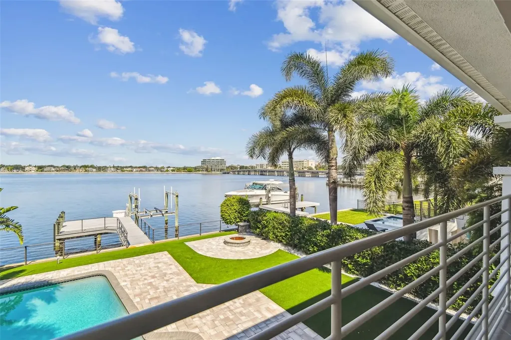 24 Adalia Avenue Tampa FL 33606