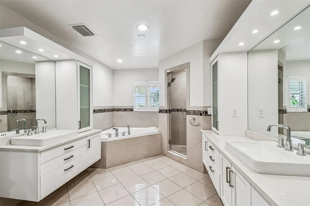 24 Adalia Avenue Tampa FL 33606