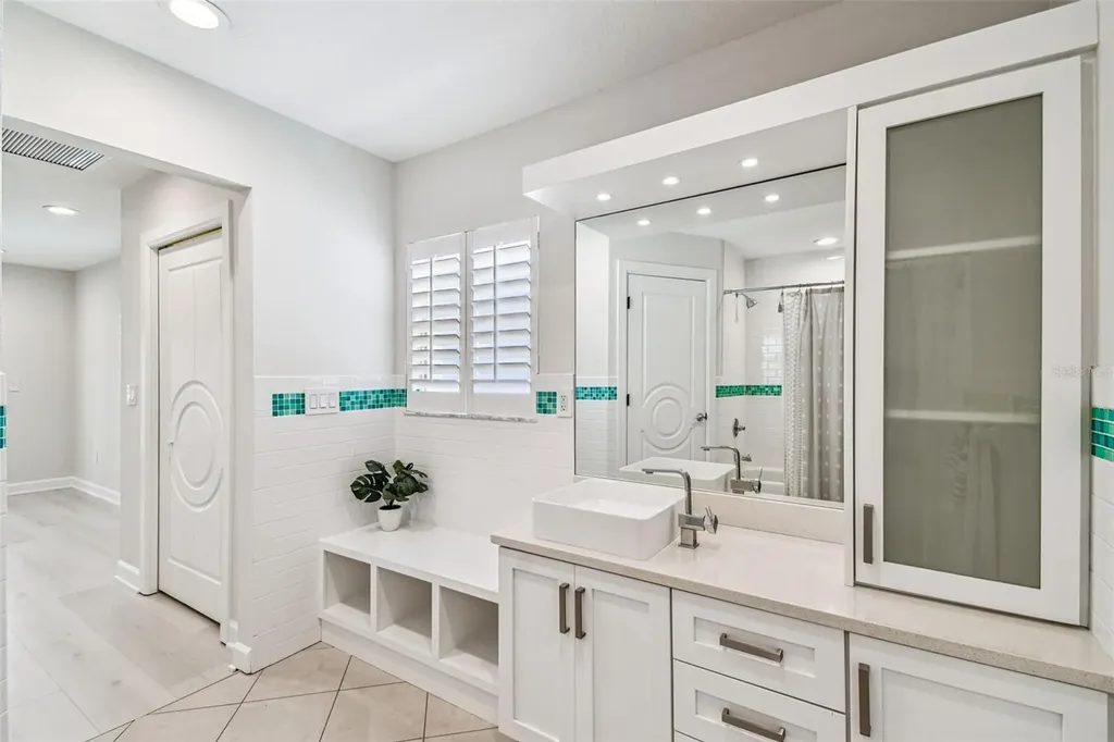 24 Adalia Avenue Tampa FL 33606
