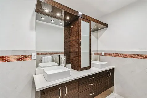 24 Adalia Avenue Tampa FL 33606