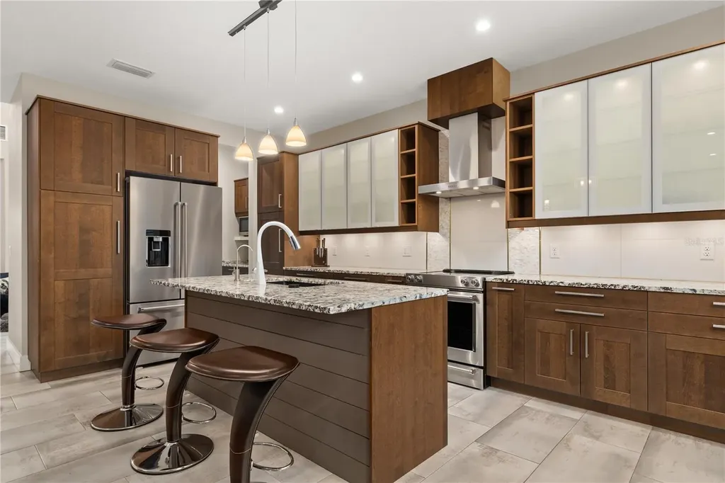 3526 E Crystal Lake Avenue Orlando FL 32806