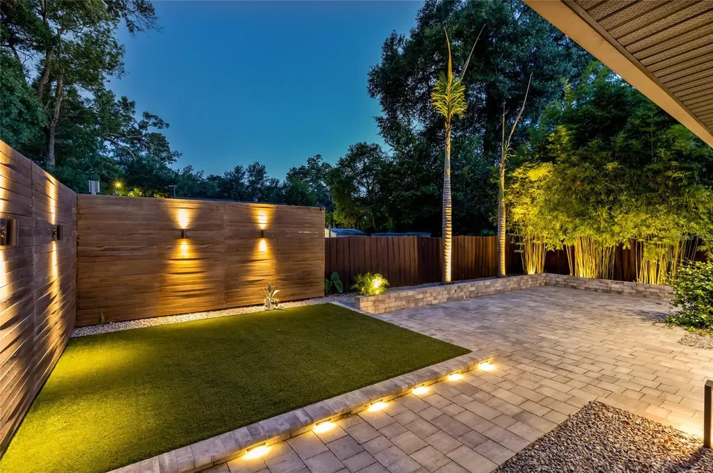 3526 E Crystal Lake Avenue Orlando FL 32806