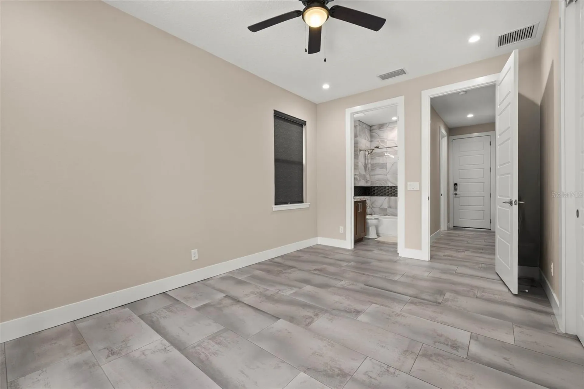 3526 E Crystal Lake Avenue Orlando FL 32806