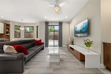 3526 E Crystal Lake Avenue Orlando FL 32806