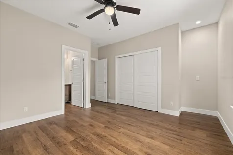 3526 E Crystal Lake Avenue Orlando FL 32806