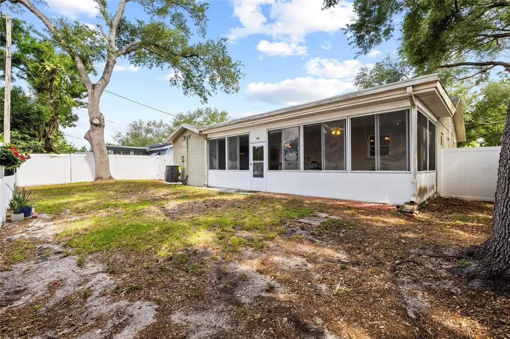 5820 99th Avenue N Pinellas Park FL 33782
