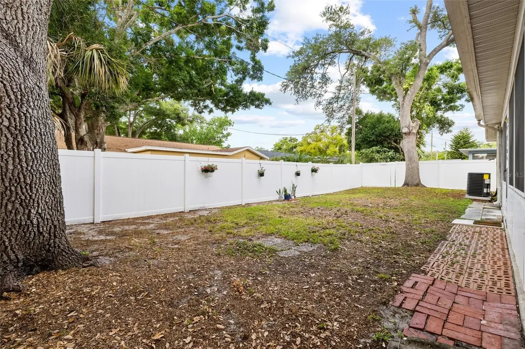 5820 99th Avenue N Pinellas Park FL 33782
