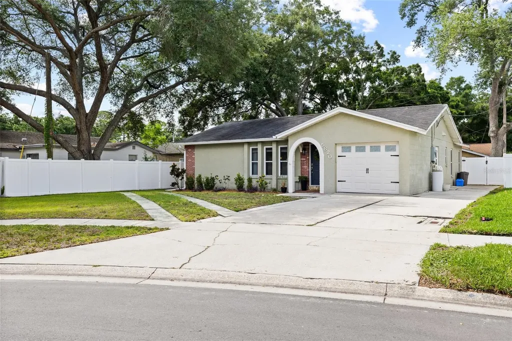 5820 99th Avenue N Pinellas Park FL 33782