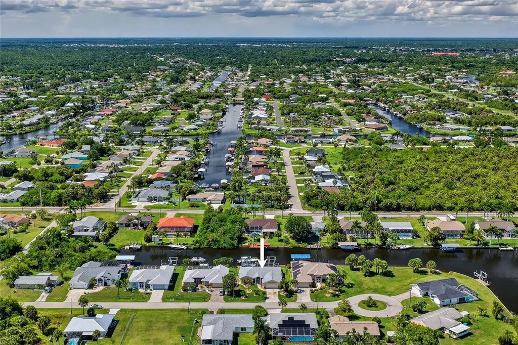 19178 Waterbury Court Port Charlotte FL 33948