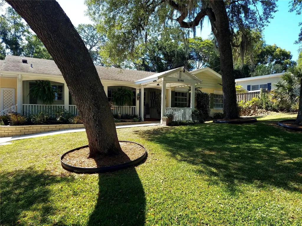 2308 Overlook Drive Mount Dora FL 32757