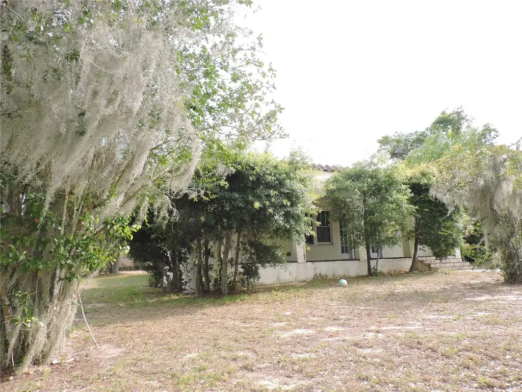 432 E Bullard Avenue Lake Wales FL 33853