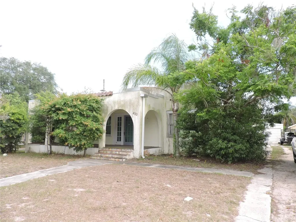 432 E Bullard Avenue Lake Wales FL 33853