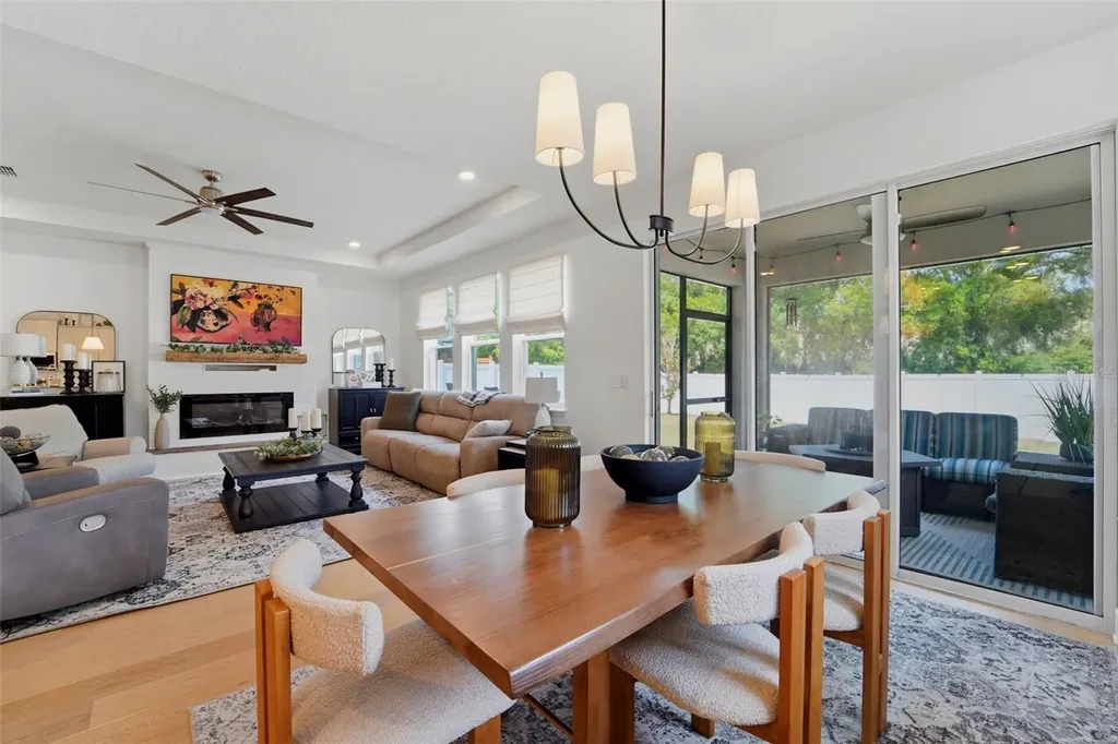 8020 Praise Drive Tampa FL 33625