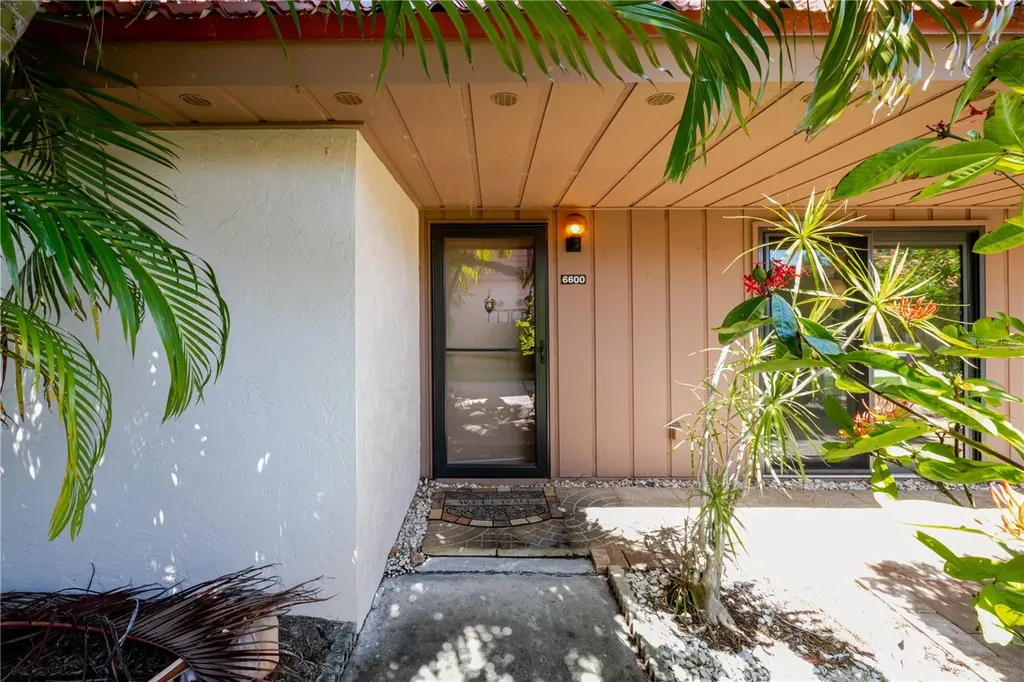 6600 Draw Lane Sarasota FL 34238