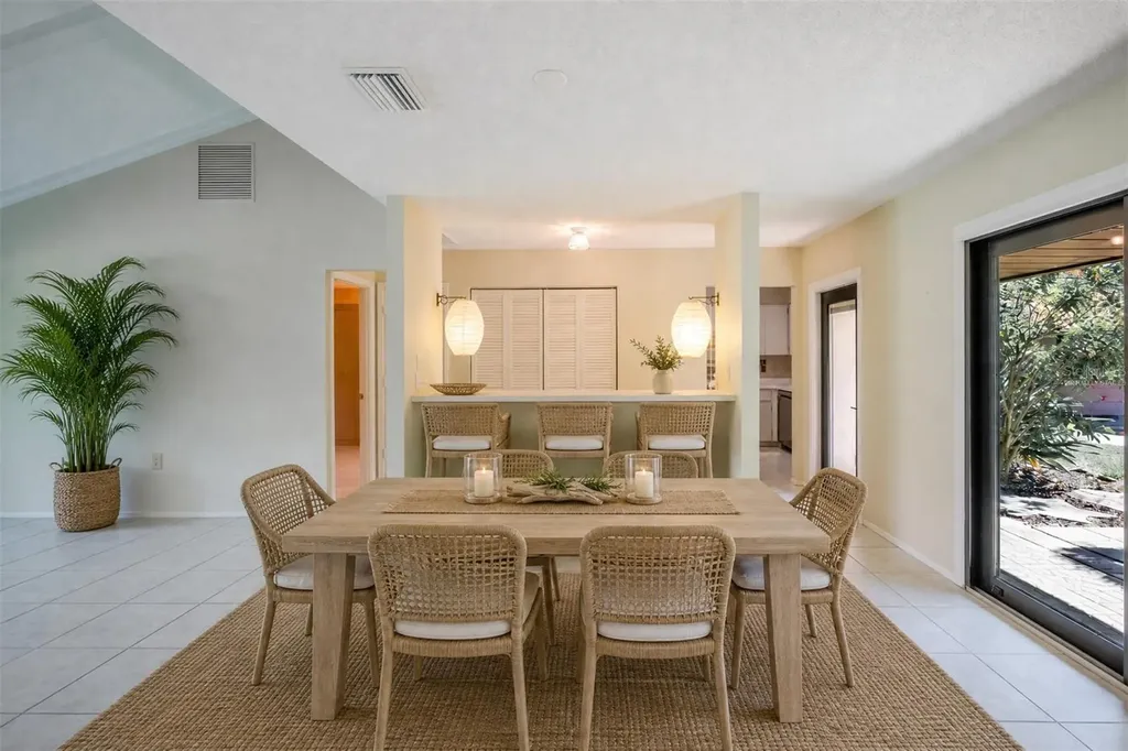 6600 Draw Lane Sarasota FL 34238