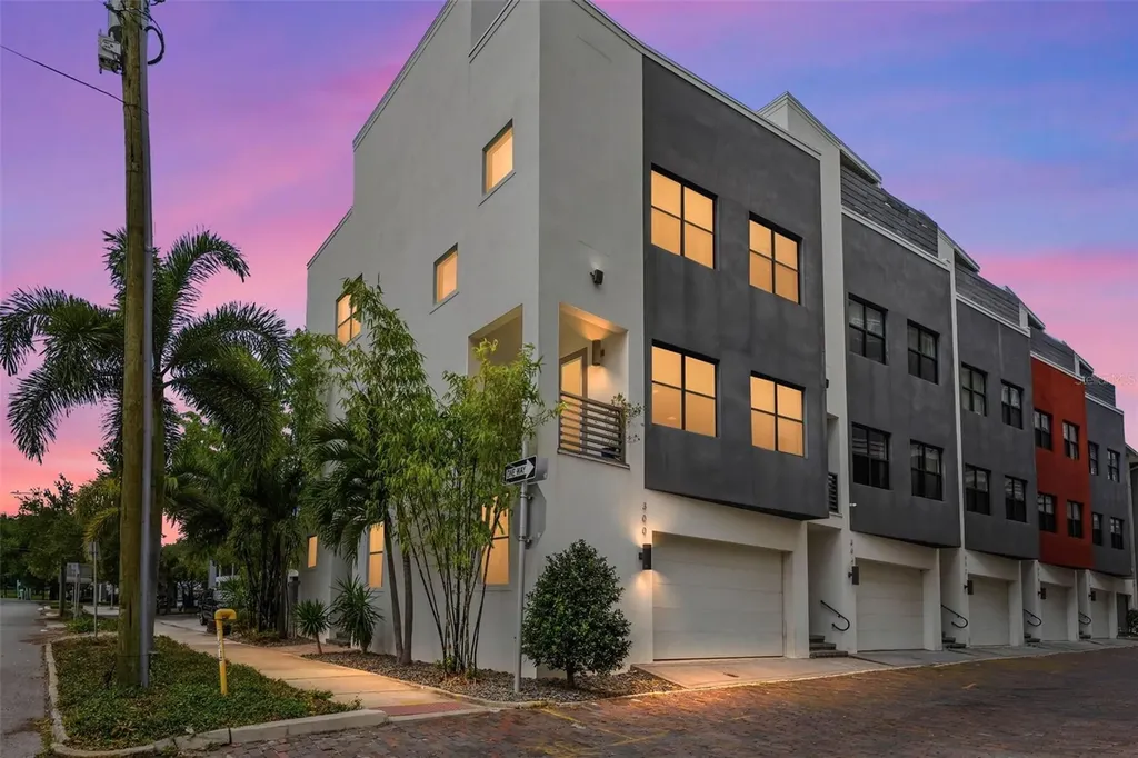 300 Delmar Terrace S St Petersburg FL 33701