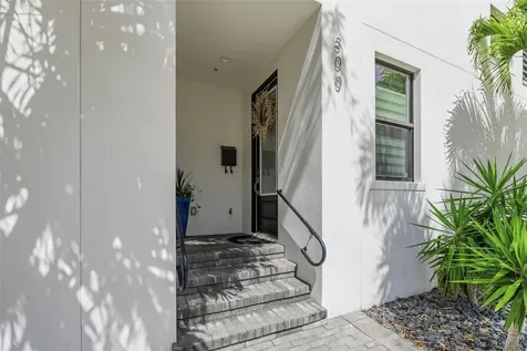 300 Delmar Terrace S St Petersburg FL 33701
