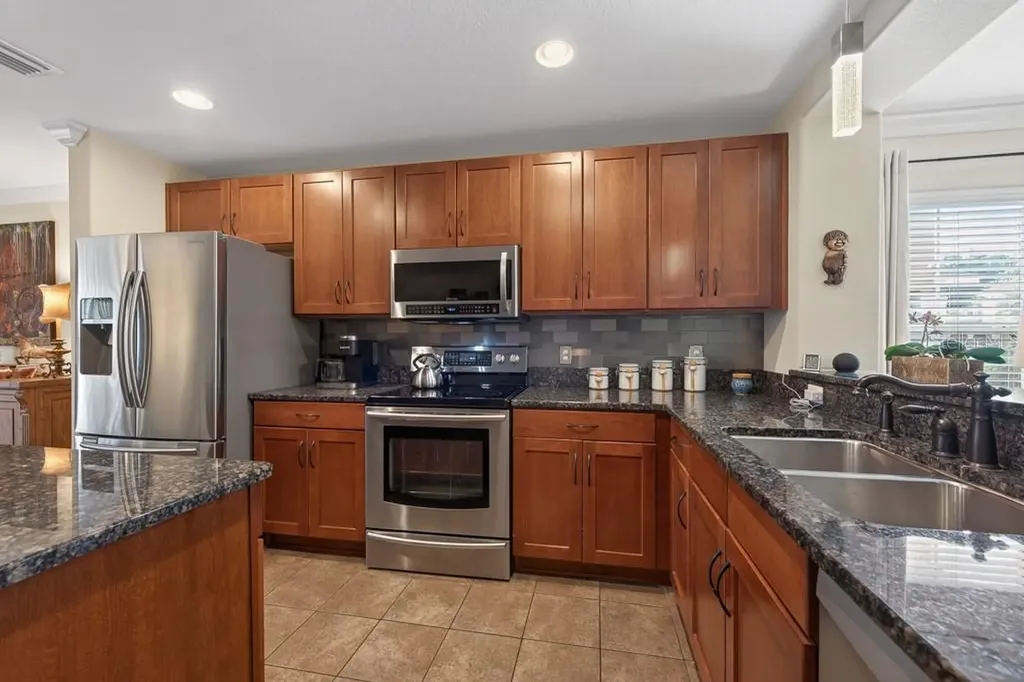 2556 Sea Wind Way Clearwater FL 33763
