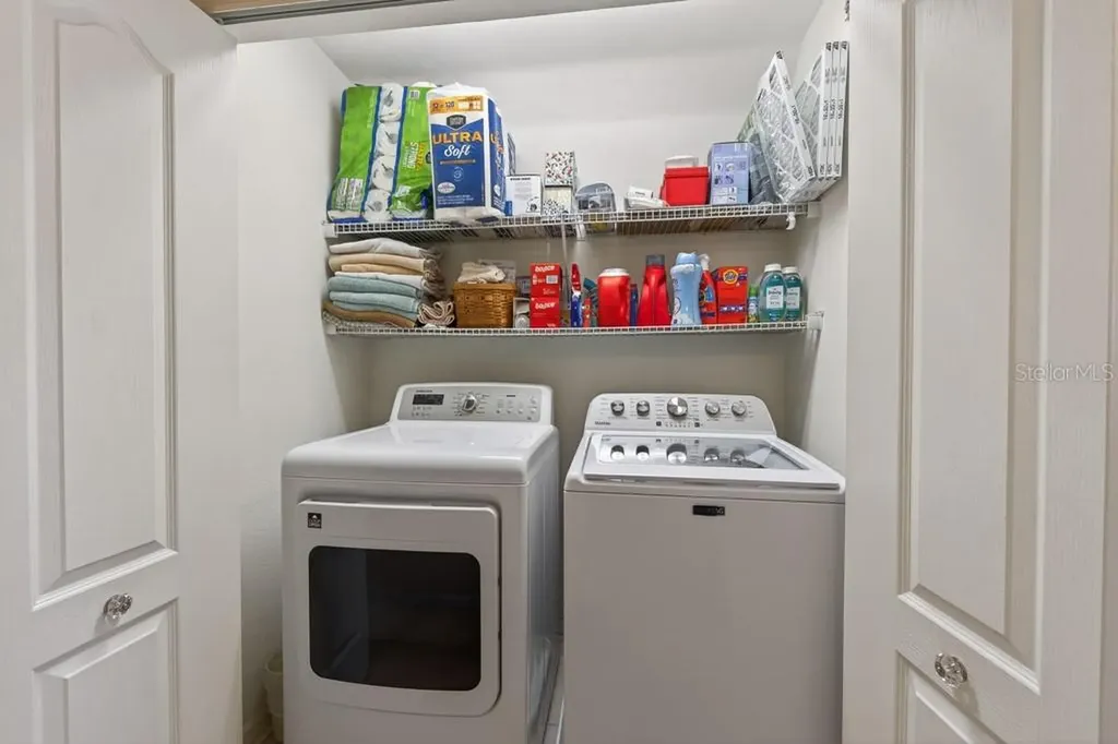 2556 Sea Wind Way Clearwater FL 33763