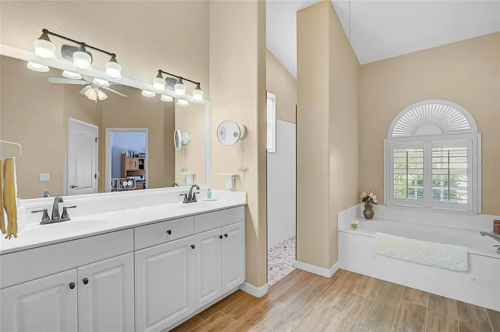 4811 Via San Tomaso Venice FL 34293