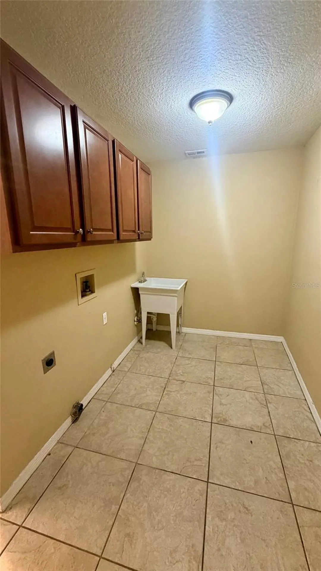 37 Hollow Branch Road Apopka FL 32703