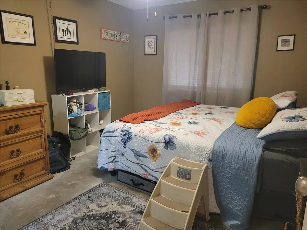 9321 91st Street Seminole FL 33777