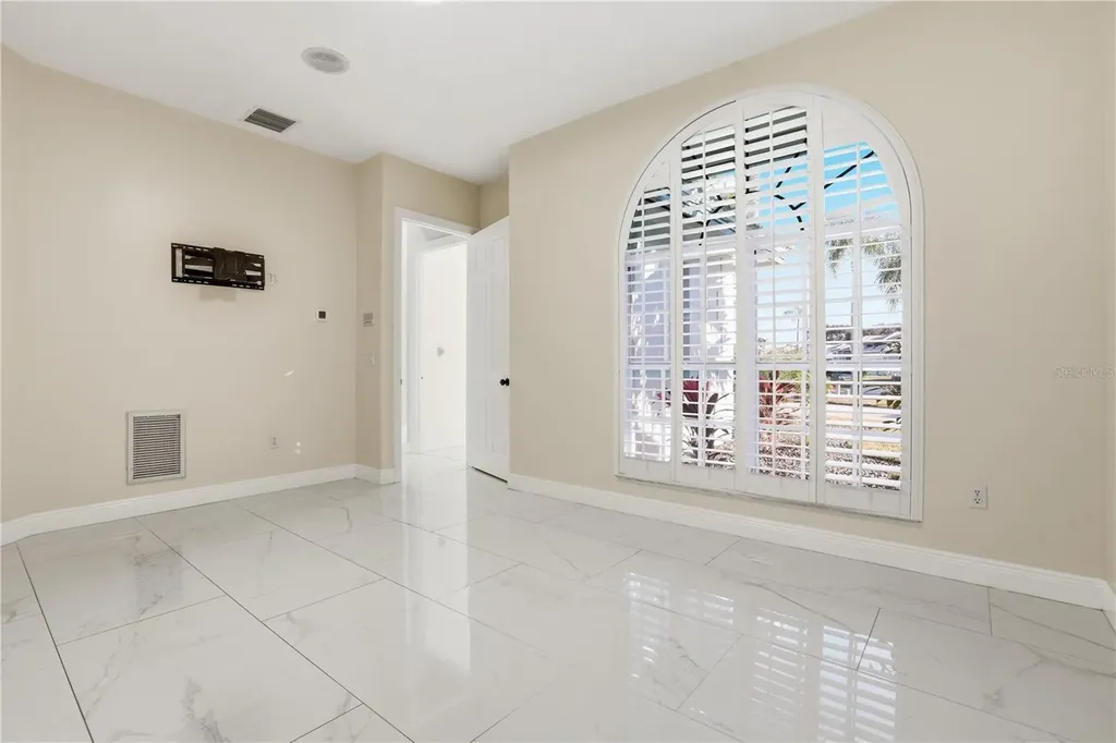 466 Tall Oak Trail Tarpon Springs FL 34688