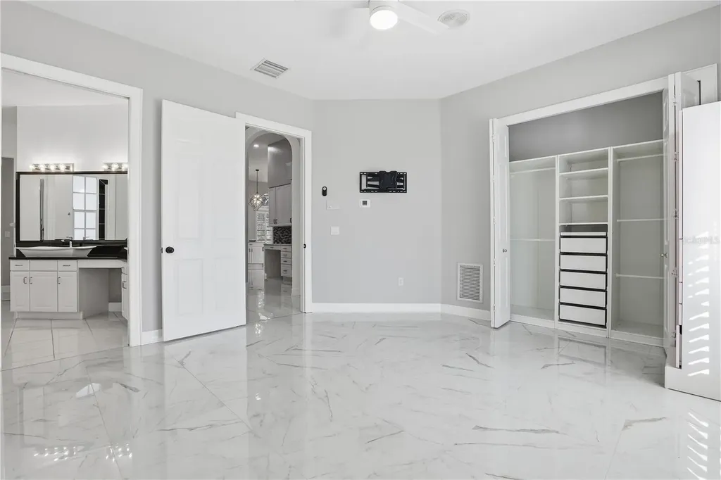 466 Tall Oak Trail Tarpon Springs FL 34688
