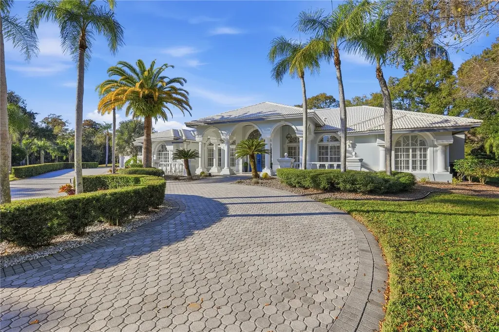 466 Tall Oak Trail Tarpon Springs FL 34688