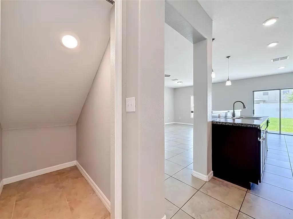 7405 Evening Primrose Court Tampa FL 33619