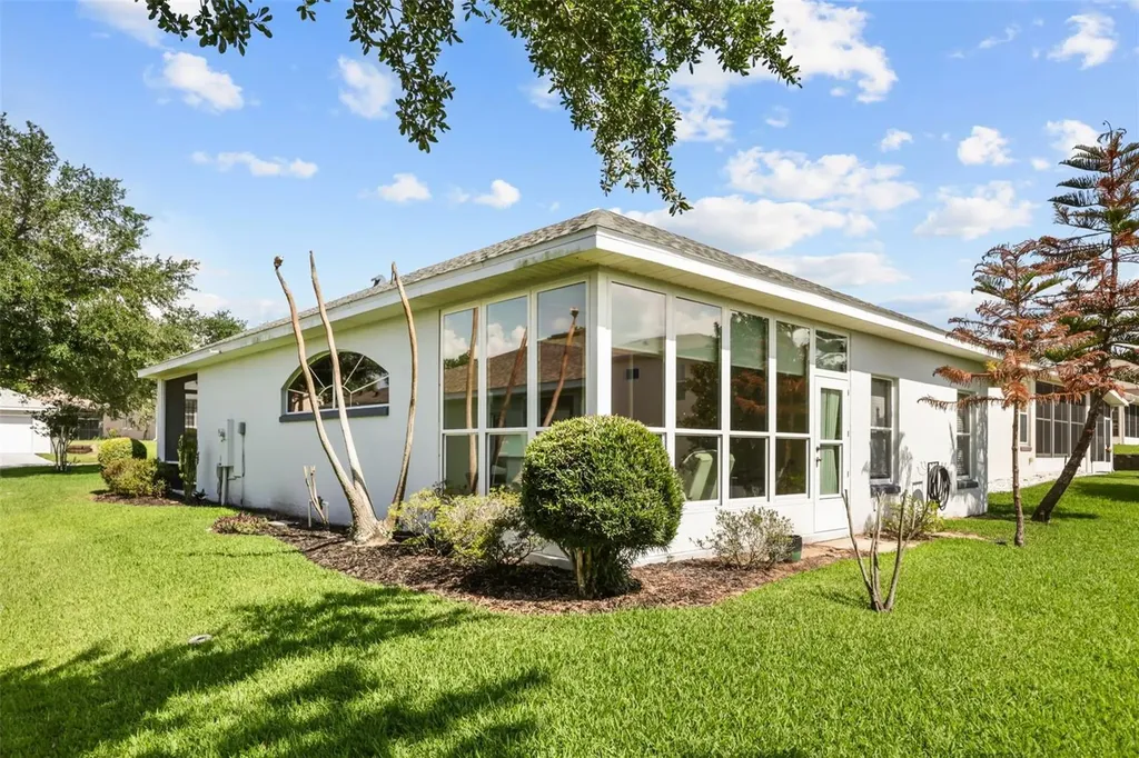 5190 China Sea Drive Tavares FL 32778