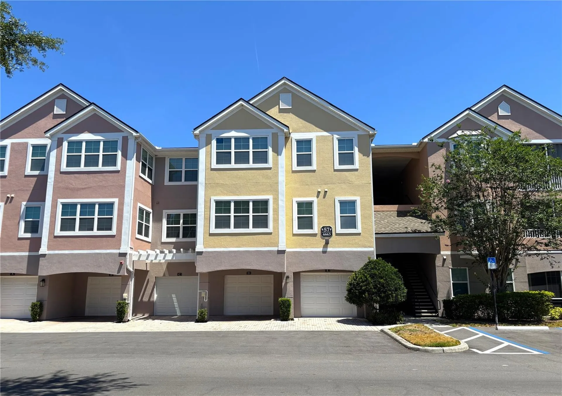 6663 Queens Borough Avenue Orlando FL 32835