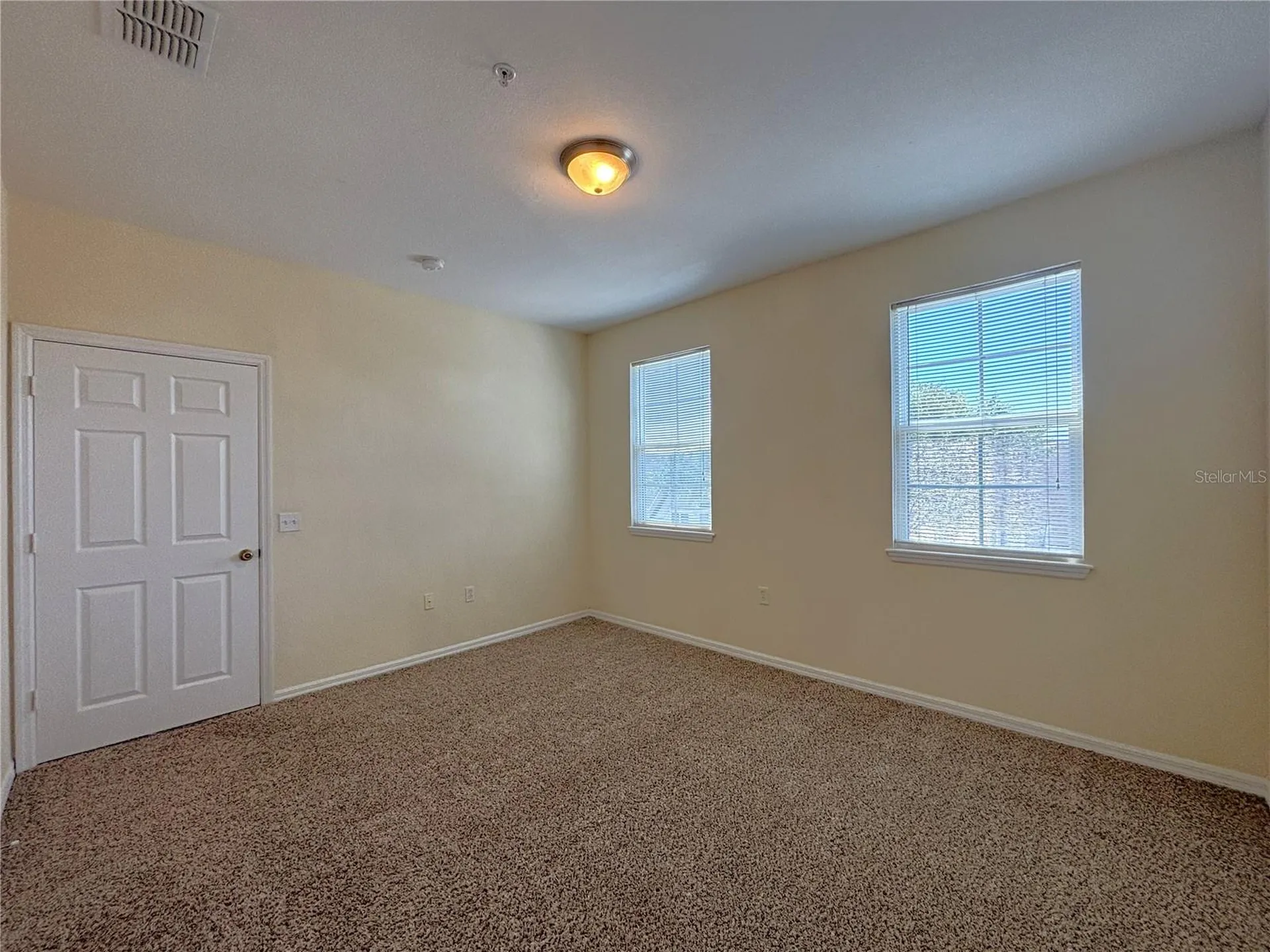 6663 Queens Borough Avenue Orlando FL 32835