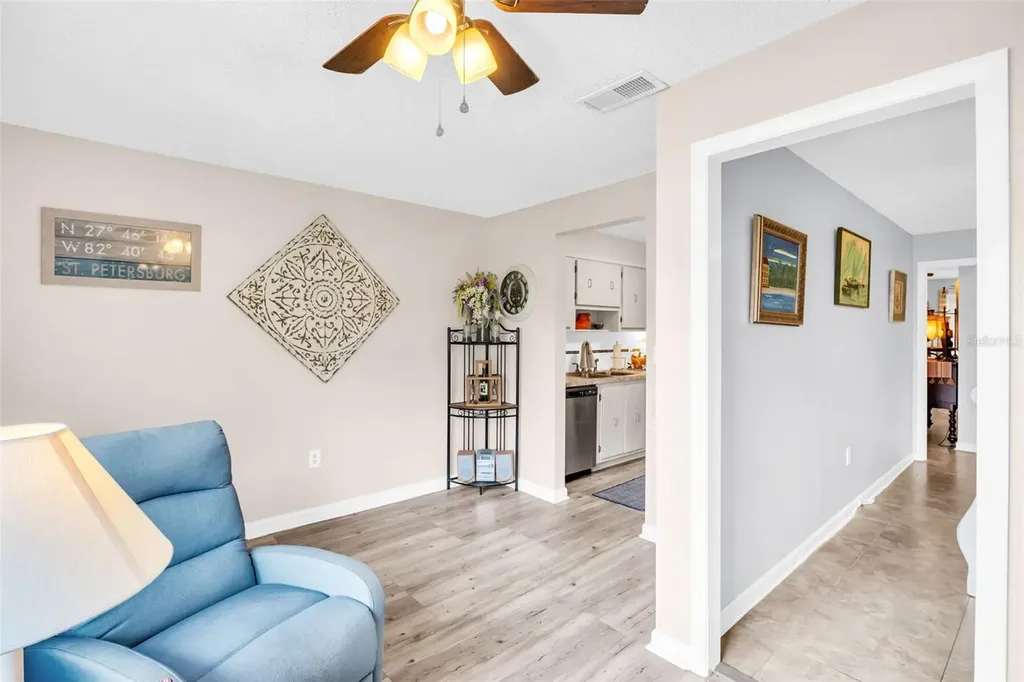 10036 63rd Avenue N St Petersburg FL 33708