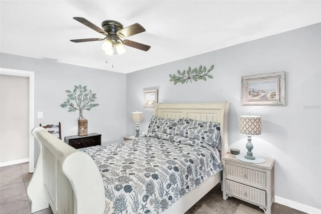 10036 63rd Avenue N St Petersburg FL 33708
