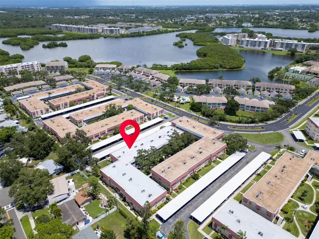 10036 63rd Avenue N St Petersburg FL 33708
