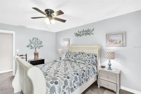 10036 63rd Avenue N St Petersburg FL 33708