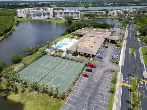 10036 63rd Avenue N St Petersburg FL 33708