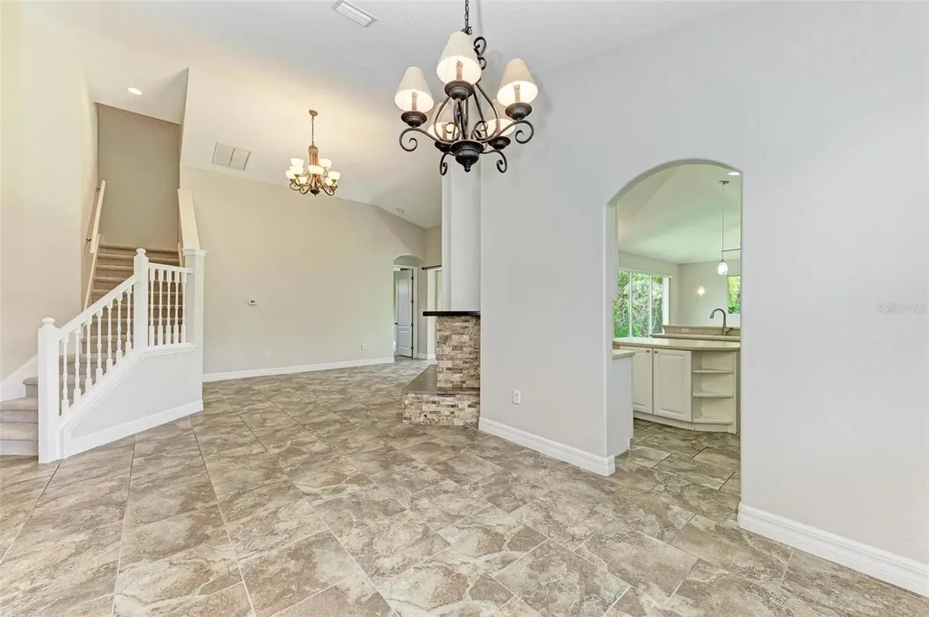 337 Snapdragon Loop Bradenton FL 34212