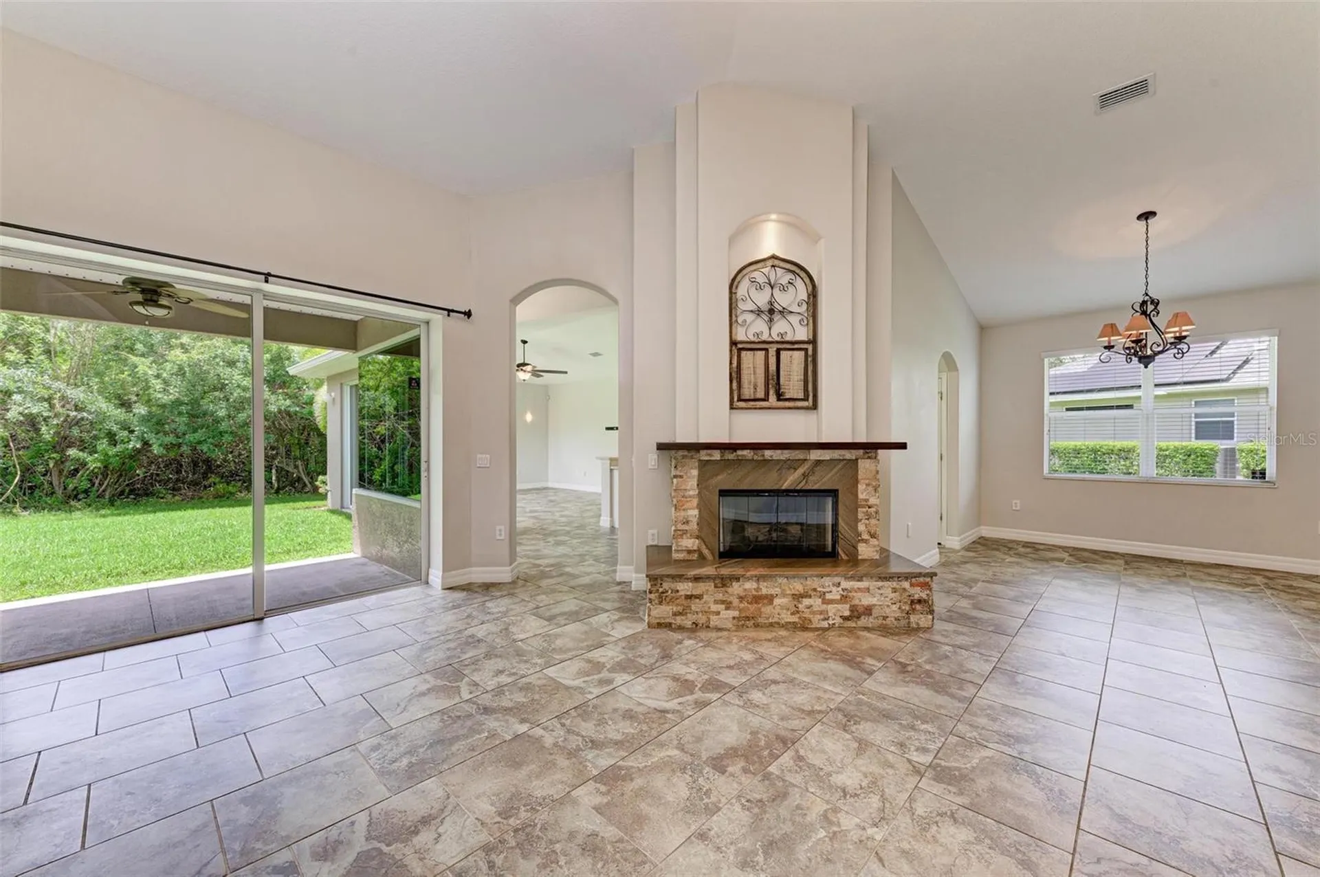 337 Snapdragon Loop Bradenton FL 34212